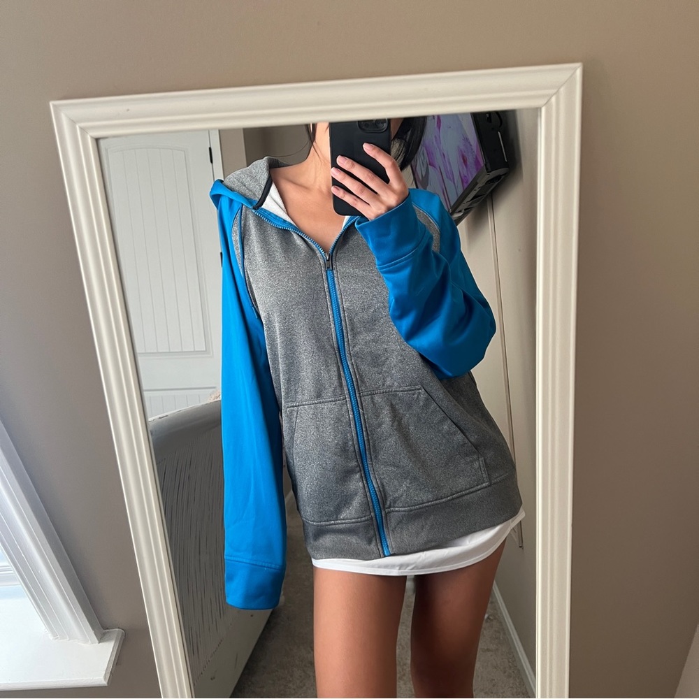 Zip up